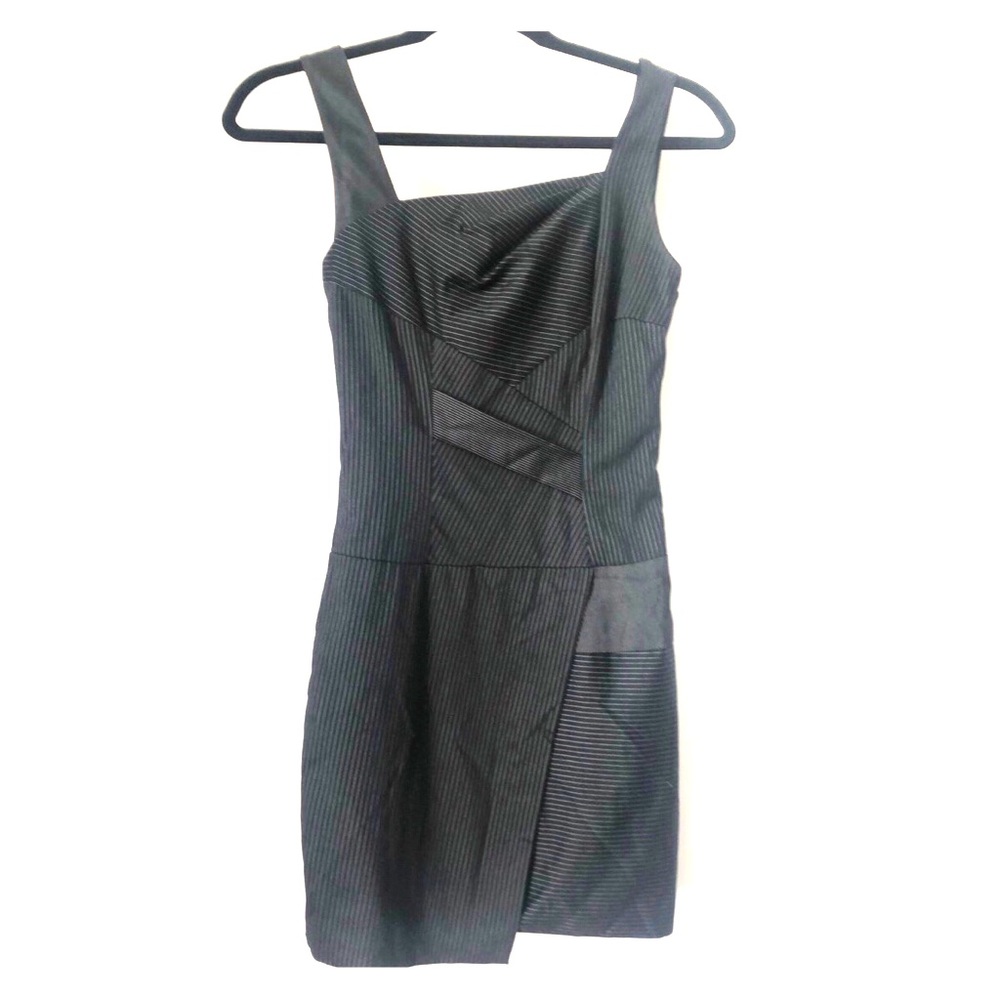 Short abstract striped black dress from Bebe